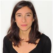 Laureata in Filologia italiana impartisce lezioni di italiano per studenti di scuola secondaria di primo e secondo grado